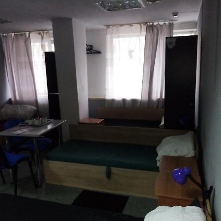 Нау Гостиница Kyjev Exteriér fotografie